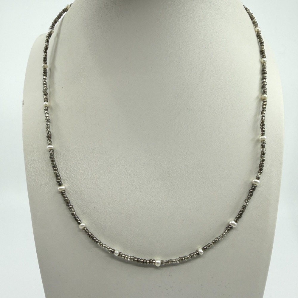 Minimalist Seed Bead Necklace with White Pearls - Trendy Layering Accessory